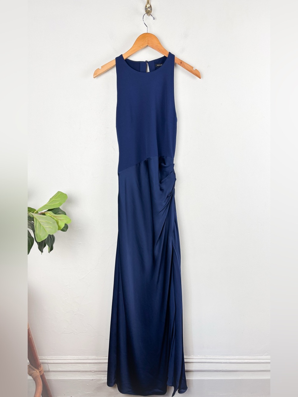 NWOT Abercrombie & Fitch Navy Blue Sleeveless Satin Formal Maxi Dress Sz S